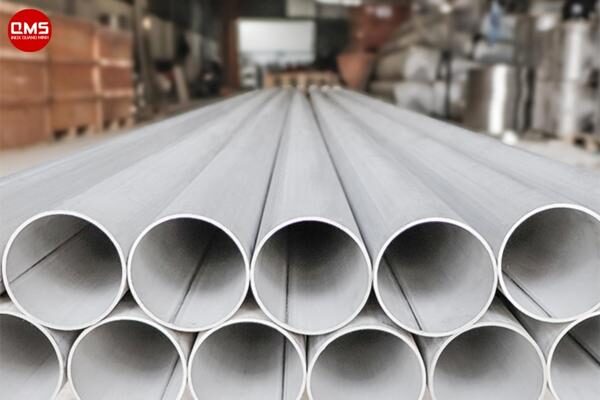 Bề mặt ống inox hàn