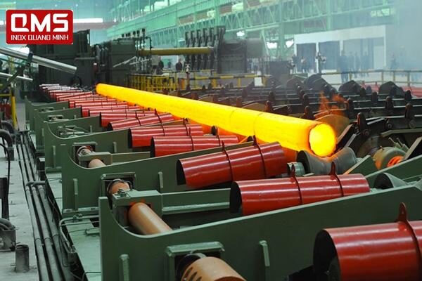 Quy trình sản xuất ống inox công nghiệp chất lượng cao