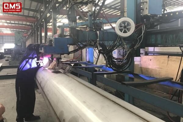 Quy trình sản xuất ống inox hàn công nghiệp