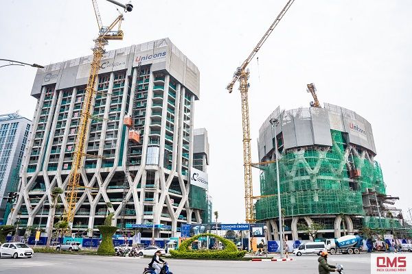Dấu ấn của Inox Quang Minh tại Diamond Crown
