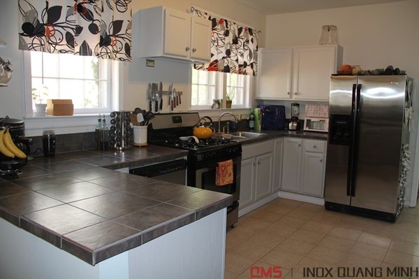 tấm inox ốp bếp
