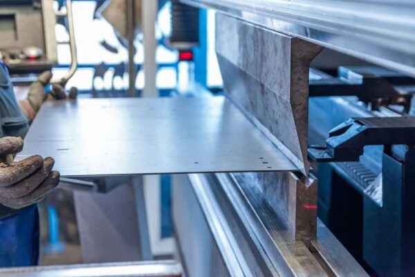 cách cắt tấm inox tại nhà